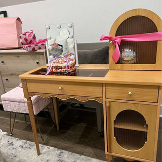 Makeup Vanity Style Guide Choose the Right Vanity for Your Room Aesthetic