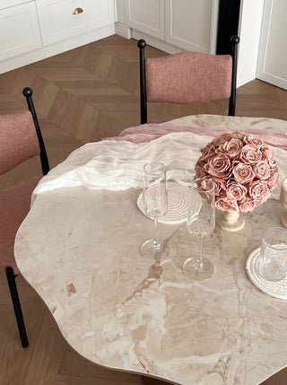 Round vs. Rectangular Dining Tables: How to Choose the Right Shape for Your Home Layout