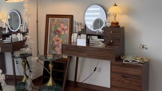 JASIWAY Vintage - Inspired Vanity Table: Where Elegance Meets Functionality