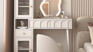 The Makeup Vanity Desk: Where Elegance Meets Everyday Glamour
